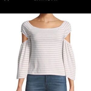 FREE GENERATION WHITE TOP WITH RED STRIPES